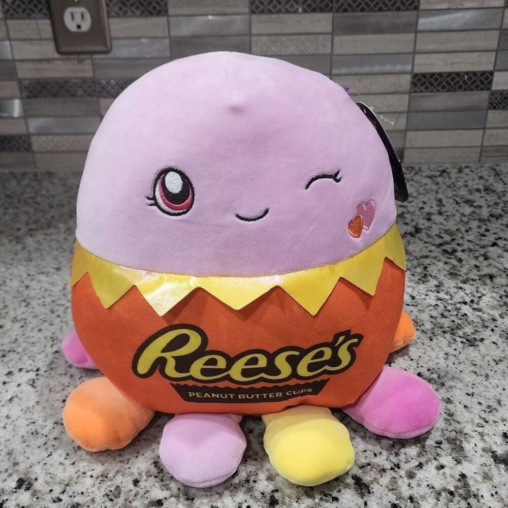 SQUISHMALLOWS‎ Reese's scented winking Jeanne 8" octopus new!!!